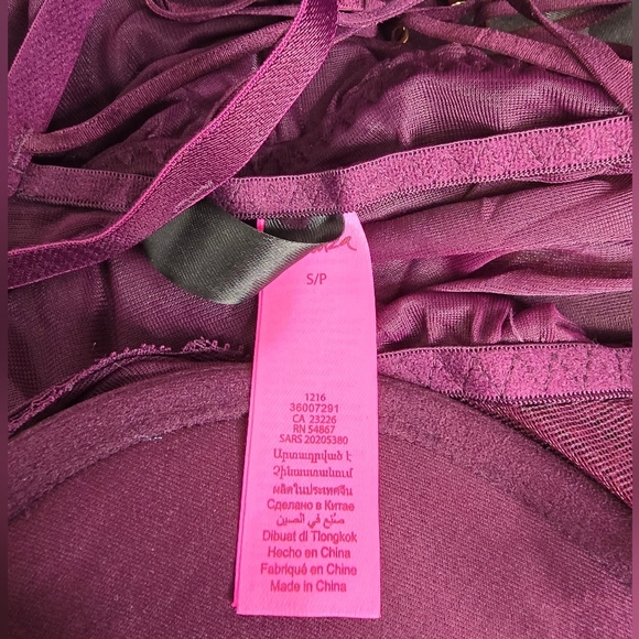 Elegant Lace Babydoll Lingerie in Deep Purple - Picture 3 of 3